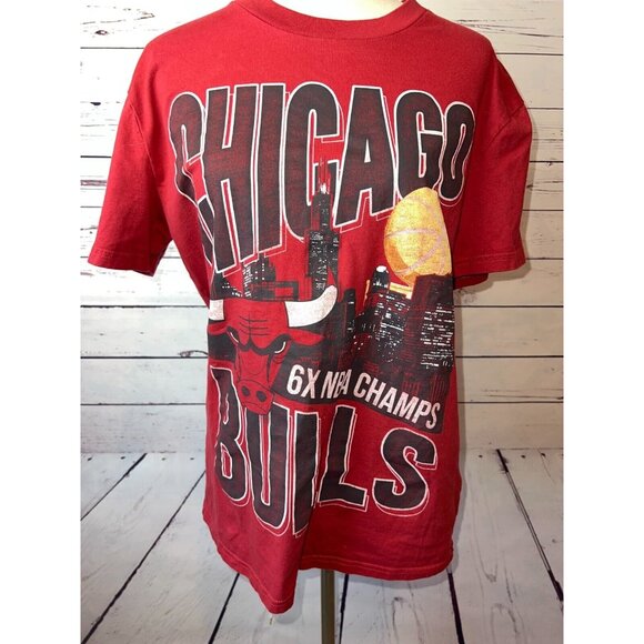 Hollister NBA Tee‎ Shirt Chicago Bulls Graphic T-Shirt Medium Red 6X Champs - Picture 6 of 9